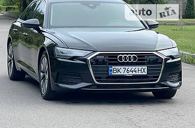 Седан Audi A6 2018 в 