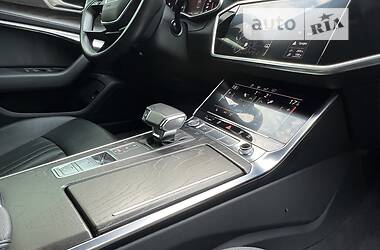 Седан Audi A6 2018 в 