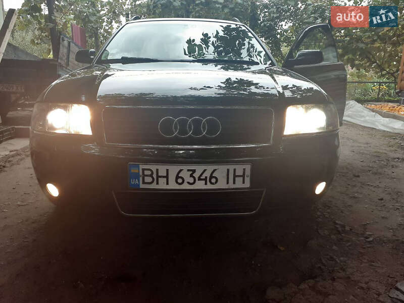 Универсал Audi A6 2003 в Саврани