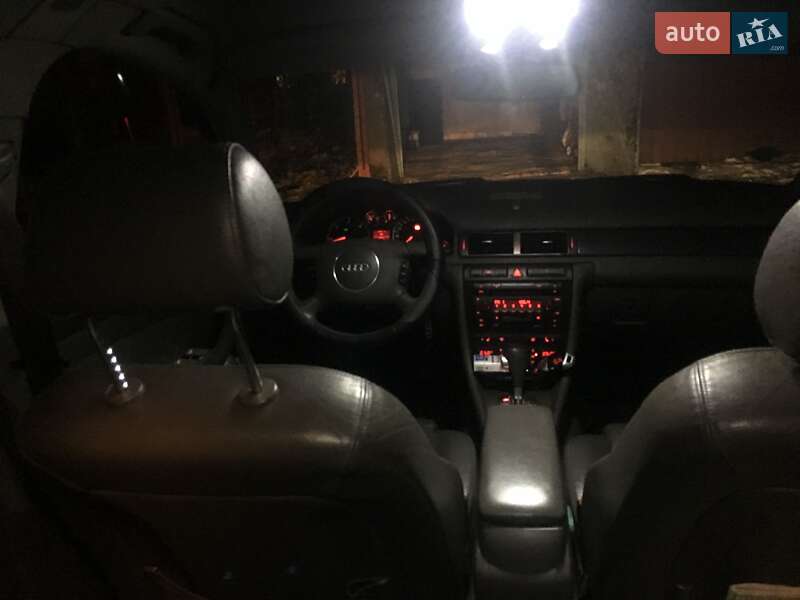 Универсал Audi A6 2001 в Раздельной