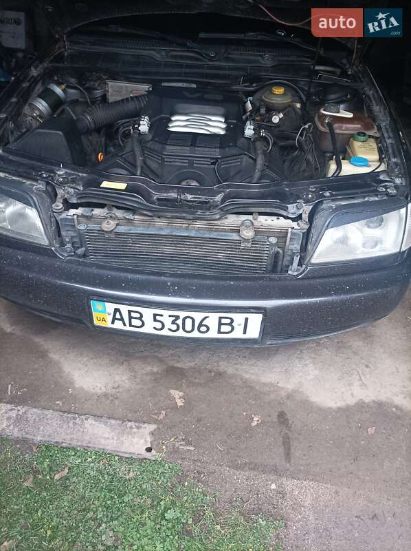Седан Audi A6 1995 в Могилев-Подольске
