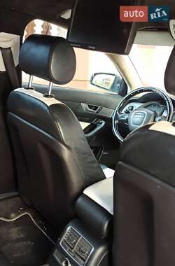 Седан Audi A6 2004 в 