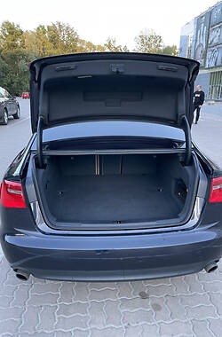 Седан Audi A6 2014 в 