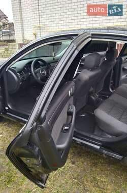 Седан Audi A6 2003 в Житомире