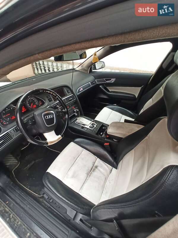 Седан Audi A6 2004 в Рахове