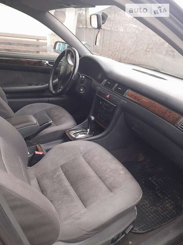 Седан Audi A6 2000 в Чернівцях
