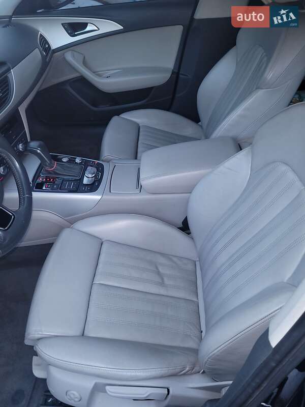 Седан Audi A6 2015 в Надворной
