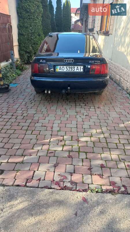 Седан Audi A6 1995 в Ужгороде