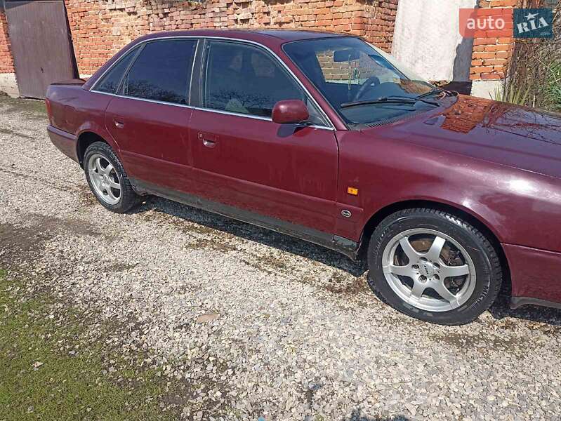 Седан Audi A6 1996 в Ивано-Франковске