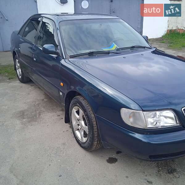 Седан Audi A6 1996 в Шепетовке