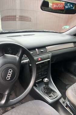 Седан Audi A6 1999 в Бобровице