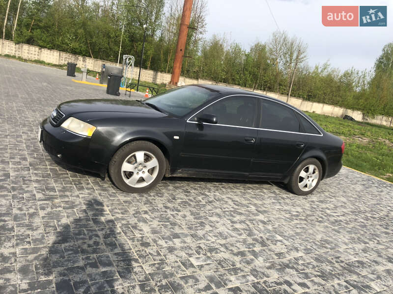 Седан Audi A6 2001 в Корце