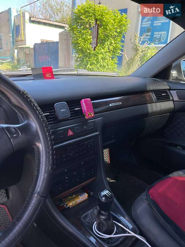 Седан Audi A6 2001 в Березовке