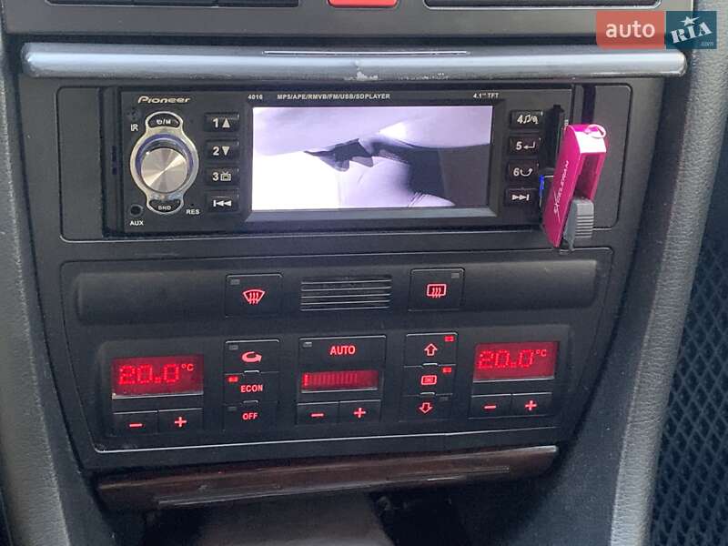 Седан Audi A6 1998 в Яворове