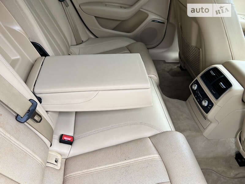 Седан Audi A6 2012 в Киеве