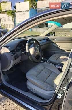 Универсал Audi A6 2004 в 