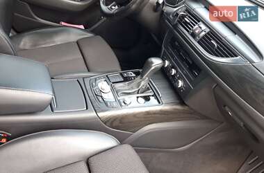 Седан Audi A6 2015 в 