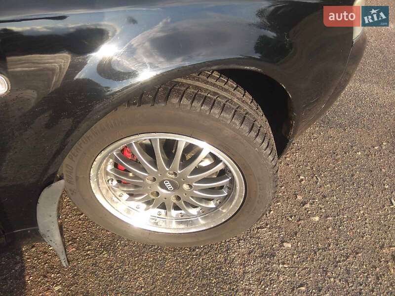 Седан Audi A6 2004 в Овруче