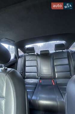 Седан Audi A6 2004 в 