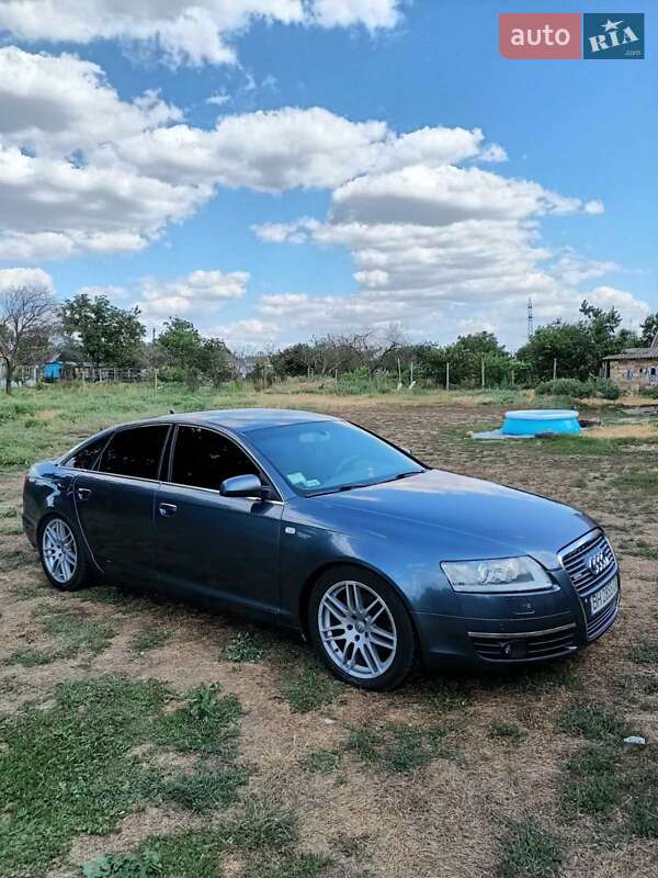 Седан Audi A6 2004 в Беляевке
