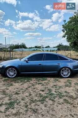 Седан Audi A6 2004 в Беляевке