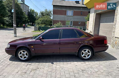 Седан Audi A6 1996 в Рава-Русской