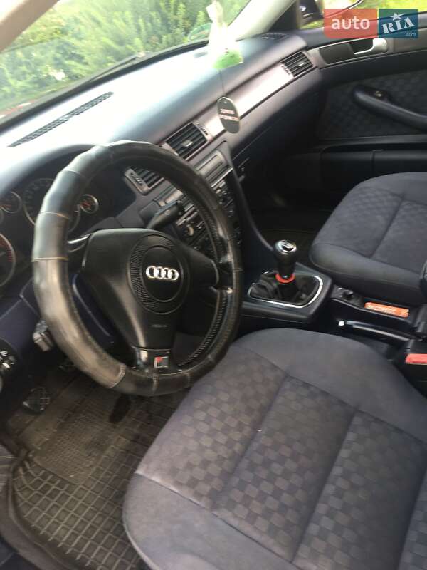 Седан Audi A6 2004 в Фастове