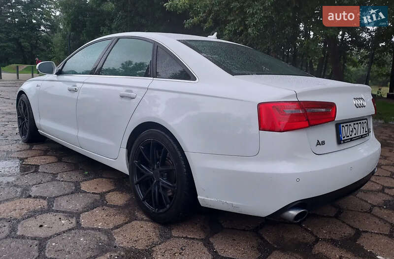 Седан Audi A6 2012 в Киеве