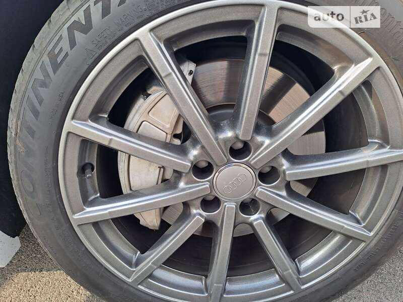 Седан Audi A6 2017 в Киеве