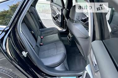 Седан Audi A6 2022 в 