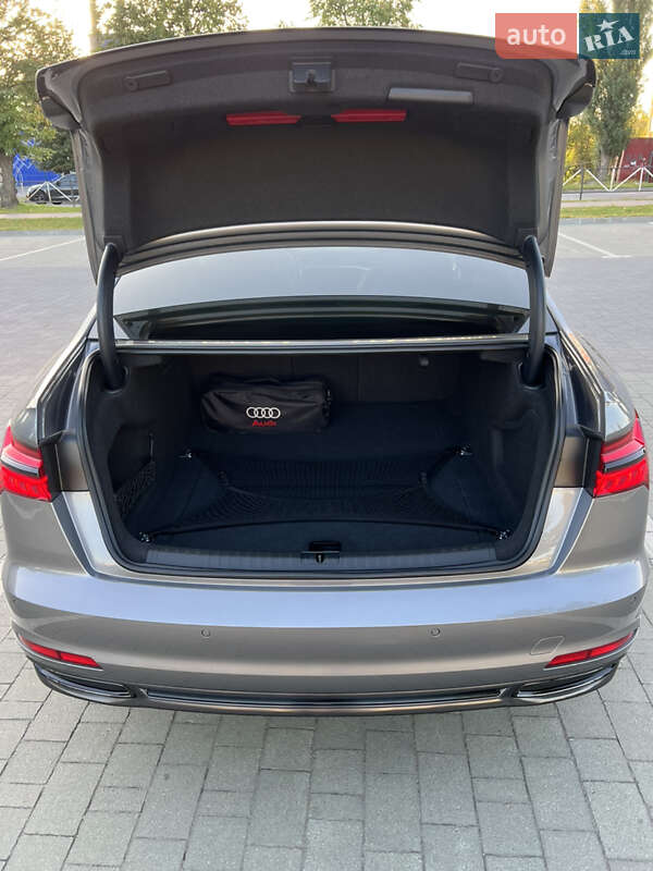 Седан Audi A6 2018 в Хмельницком