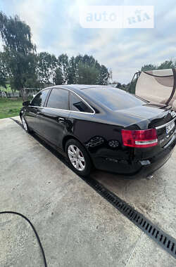 Седан Audi A6 2004 в 