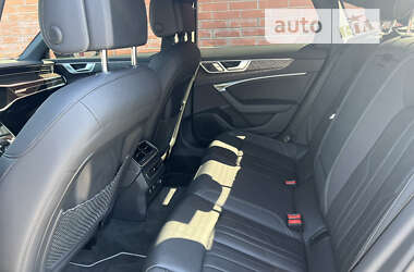 Седан Audi A6 2019 в 