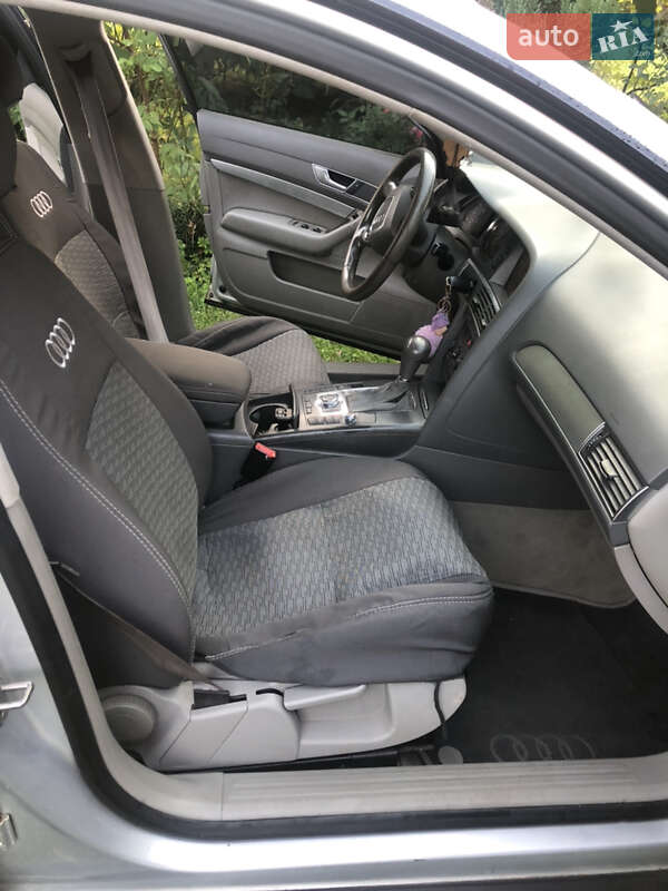 Седан Audi A6 2004 в Тячеве