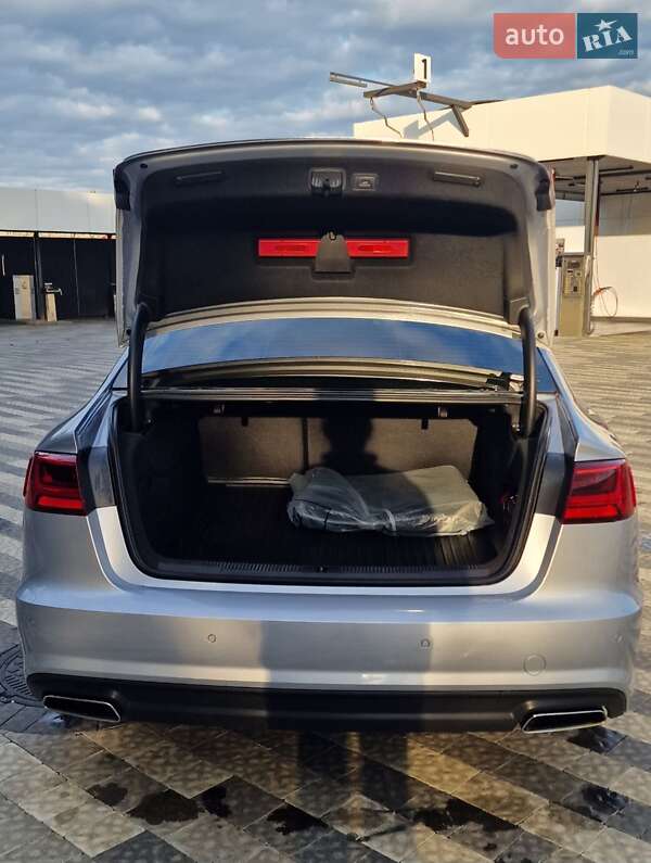 Седан Audi A6 2016 в Ужгороде