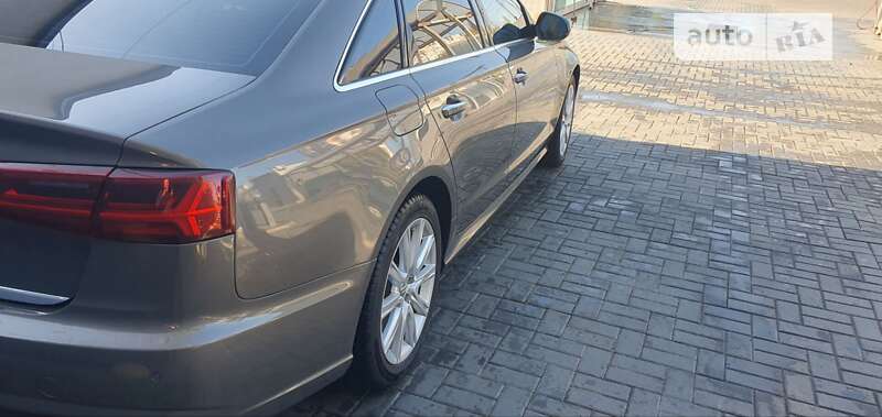 Седан Audi A6 2015 в Николаеве