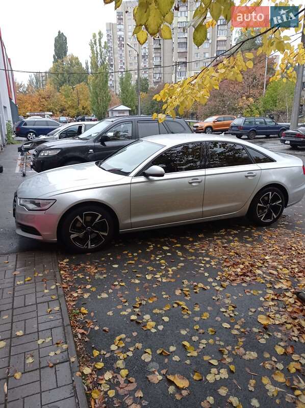 Седан Audi A6 2014 в Киеве