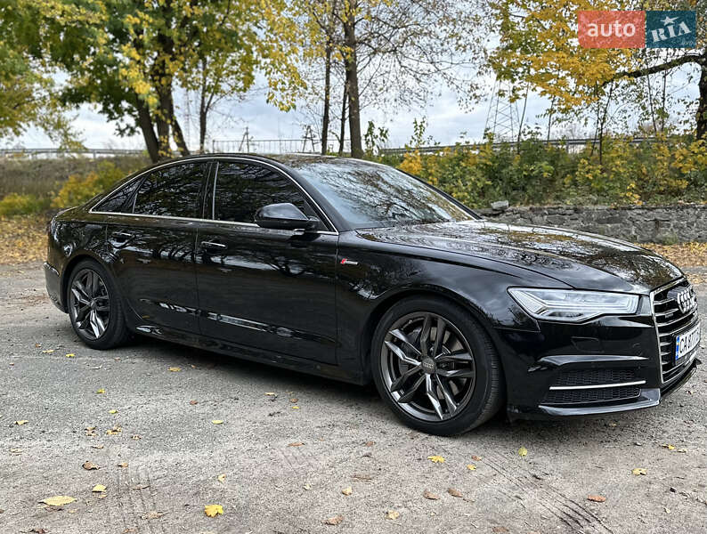 Седан Audi A6 2015 в Киеве