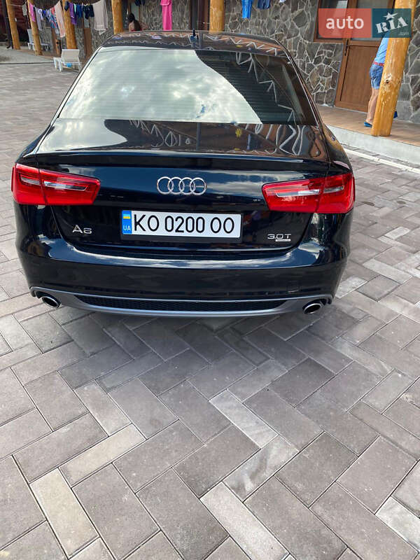 Седан Audi A6 2014 в Рахове
