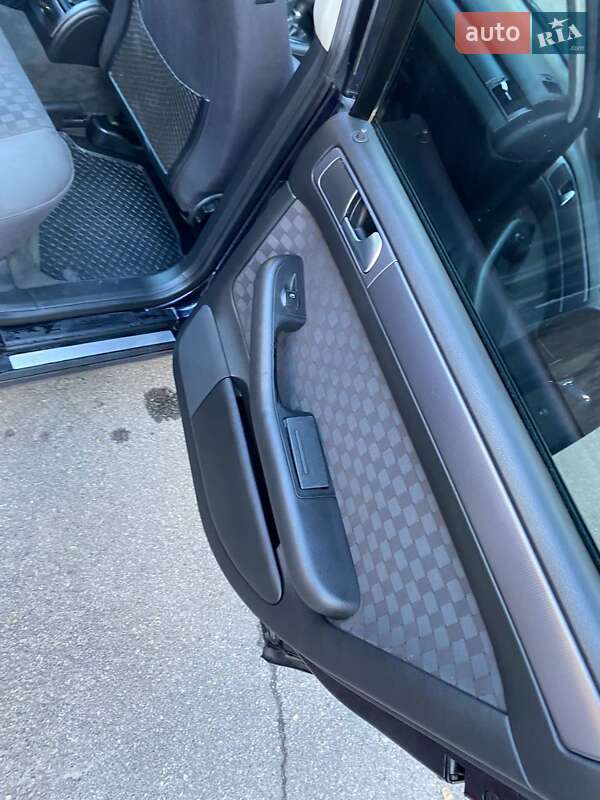 Седан Audi A6 2003 в Могилів-Подільському