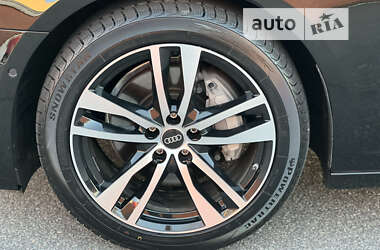 Седан Audi A6 2022 в 