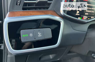 Седан Audi A6 2022 в 