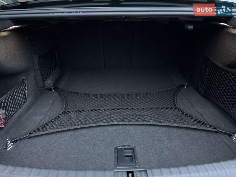 Седан Audi A6 2021 в Мукачевому