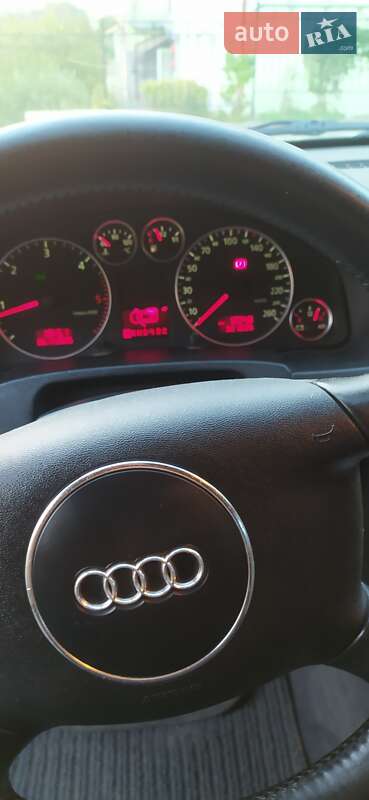 Универсал Audi A6 2000 в Черновцах