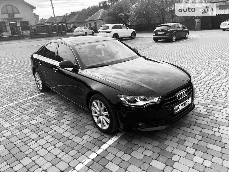 Седан Audi A6 2012 в Мукачевому