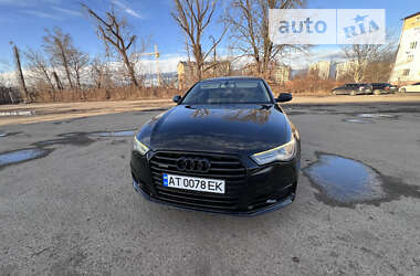 Седан Audi A6 2015 в 