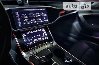 Седан Audi A6 2018 в 