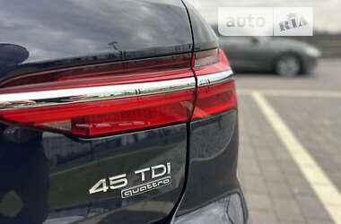 Универсал Audi A6 2019 в 