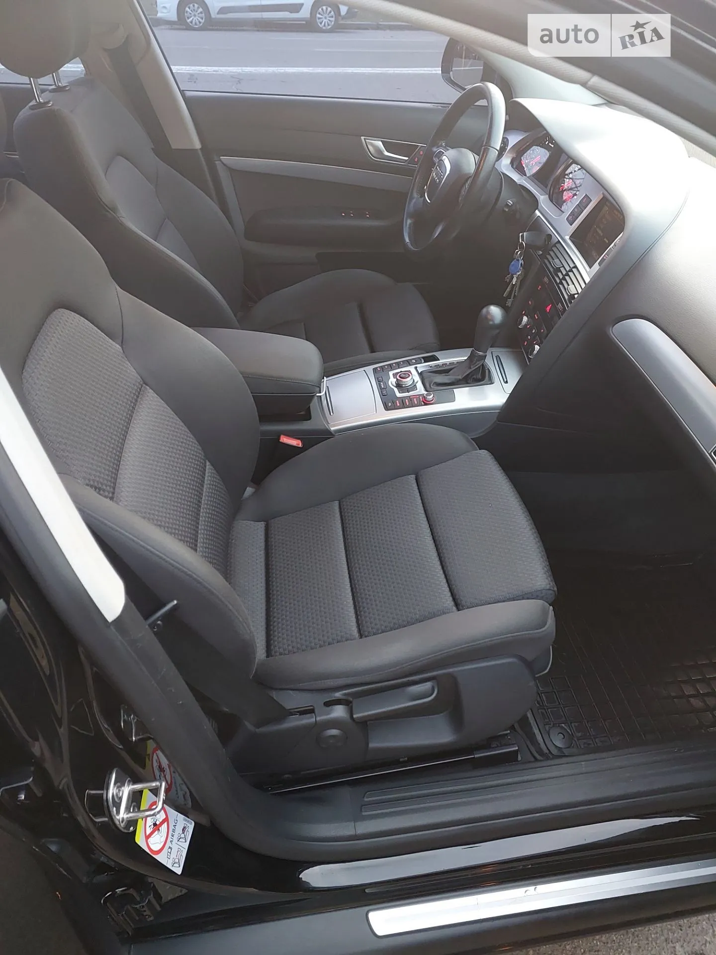 2010 Audi A6 - мініатюра 12