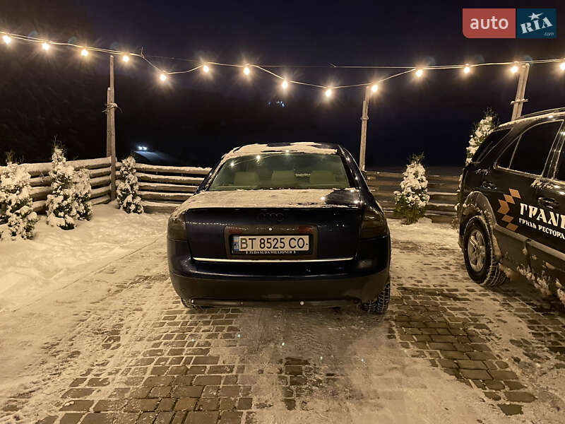 Седан Audi A6 2000 в Полянице